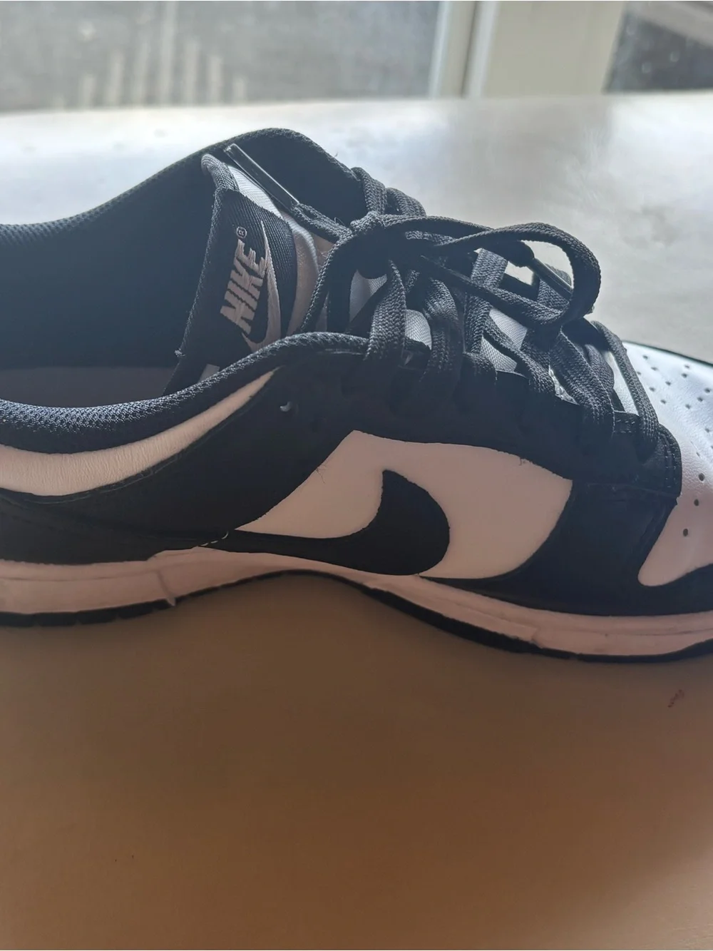 Nike Women's Black and White Athletic Sneakers